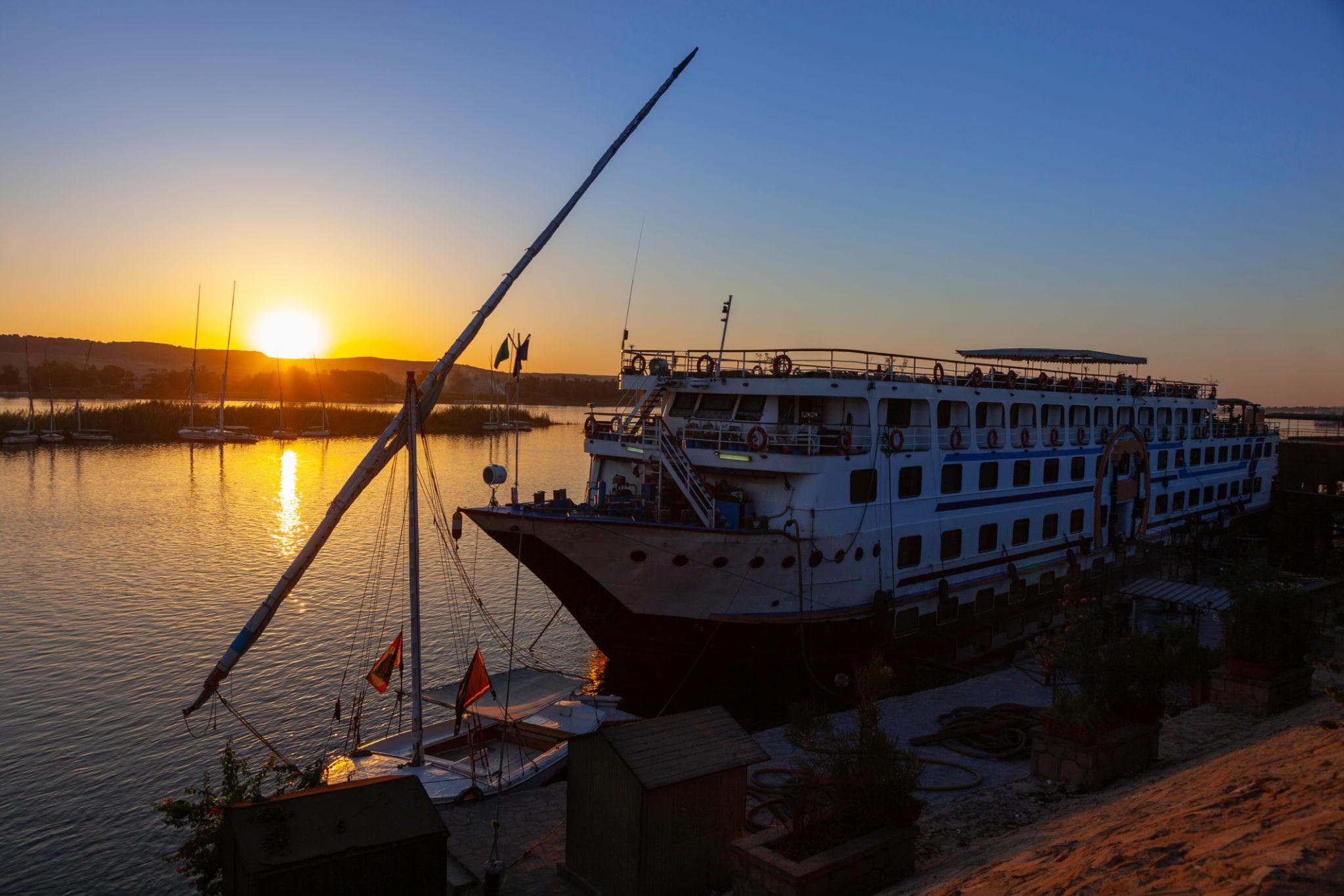Crucero con Cena por el Nilo en El Cairo con Espectáculo de Danza del Vientre