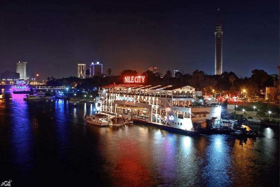 Crociera Cena sul Nilo al Cairo con Spettacolo di Danza del Ventre e Intrattenimento