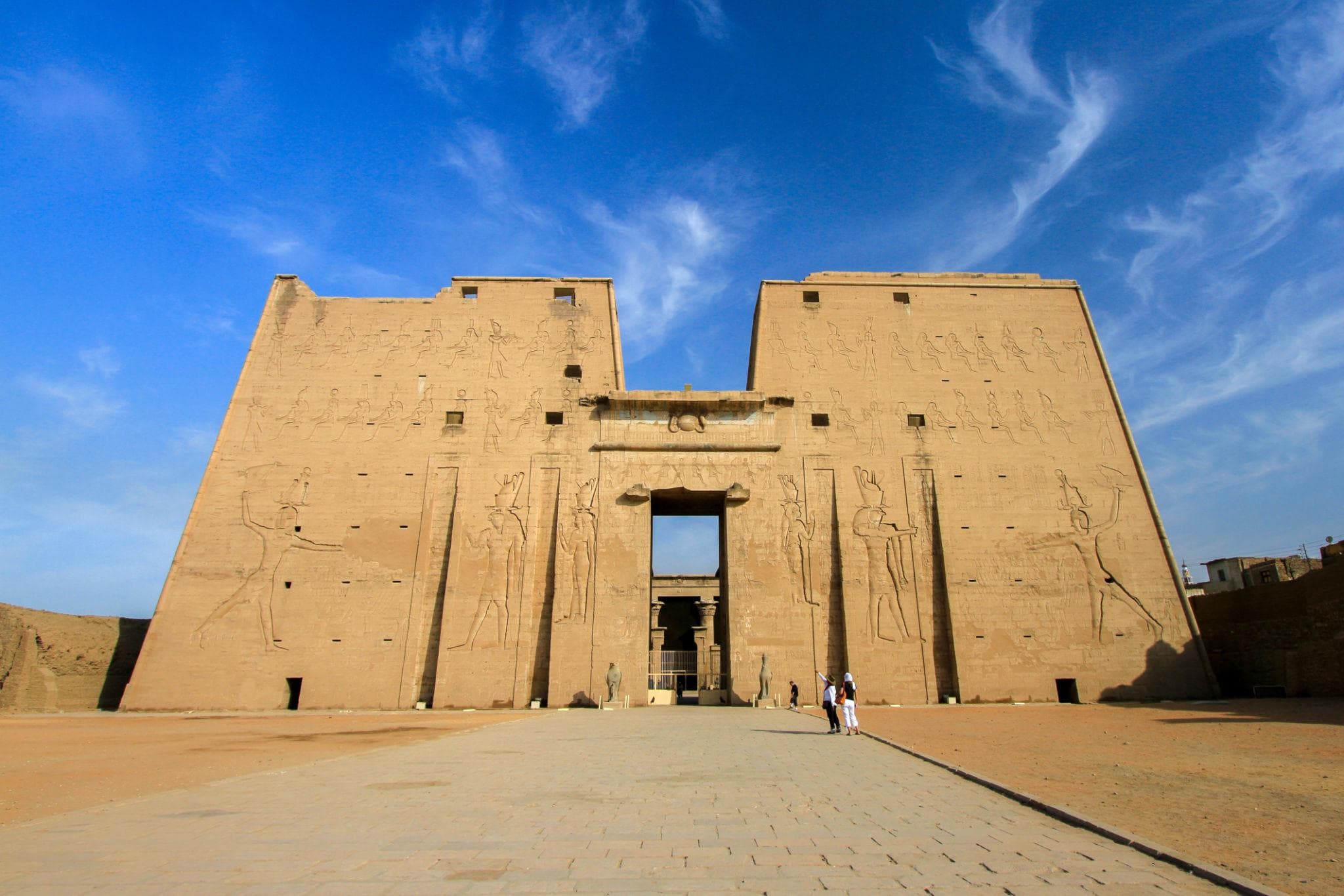 Tour Giornaliero Templi Edfu Kom Ombo da Aswan | Meglio Conservati d'Egitto