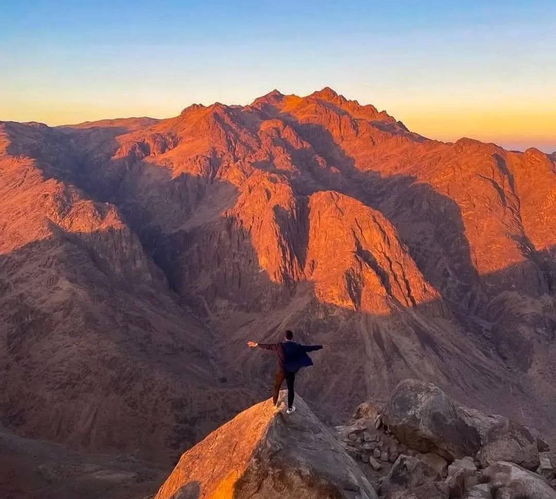Trekking all'Alba sul Monte Sinai e Monastero di Santa Caterina da Sharm
